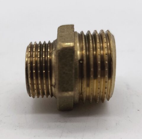Szűkitő közcsavar 1/2"-3/8" réz