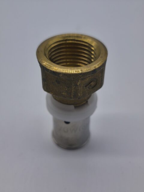 Comisa Press 16x1/2' csatlakozó BM